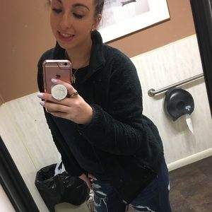 Meet your Posher, Angela